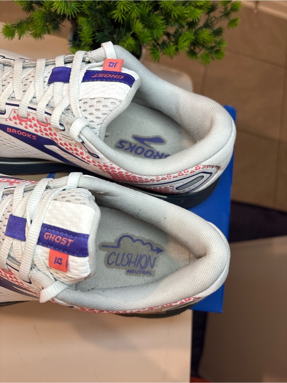 Brooks Ghost 14 Women’s running shoes, size 10 - Picture 8 of 11